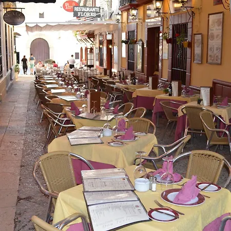 Don Javier ホテル 3*