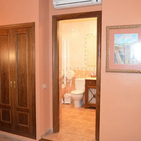 Don Javier ホテル 3*