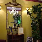 Don Javier فندق روندا