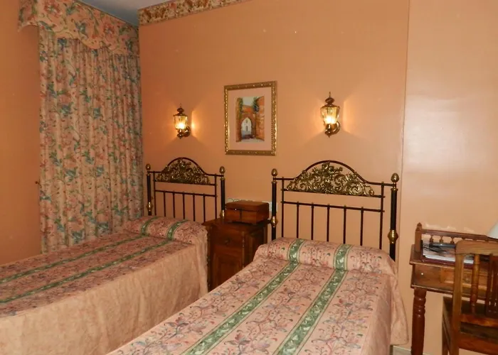 Hotell Don Javier 3*