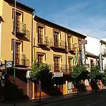 Don Javier Hotel 3*